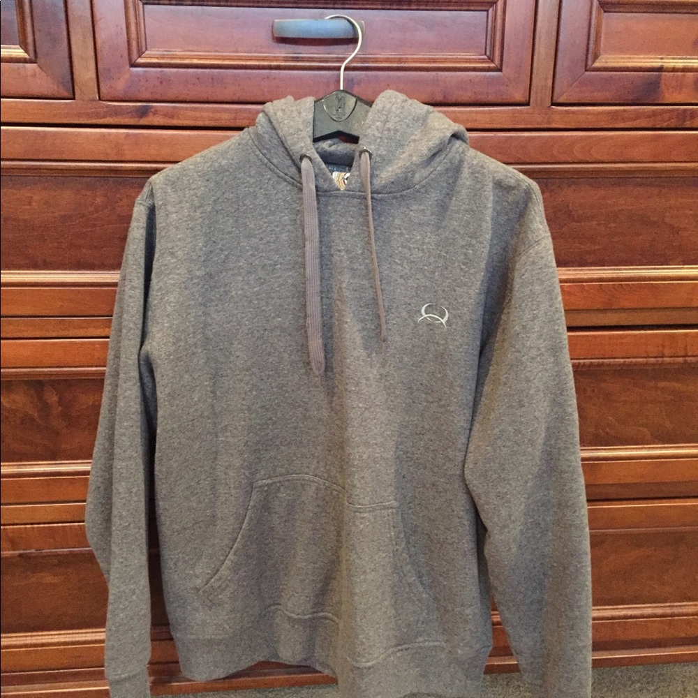 Gray cinch- been worn a bit